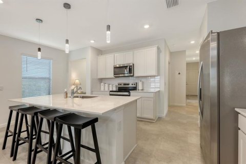 House in Sarasota, Florida 4 bedrooms, 147.81 sq.m. № 1852903 - photo 14