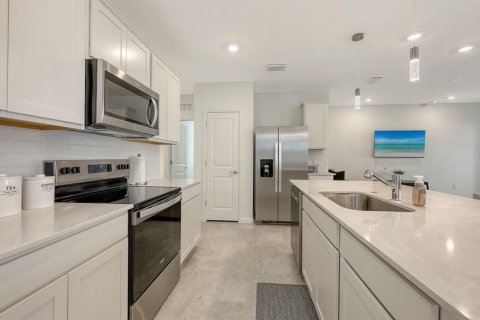 House in Sarasota, Florida 4 bedrooms, 147.81 sq.m. № 1852903 - photo 10
