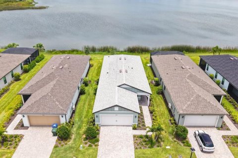 House in Sarasota, Florida 4 bedrooms, 147.81 sq.m. № 1852903 - photo 3