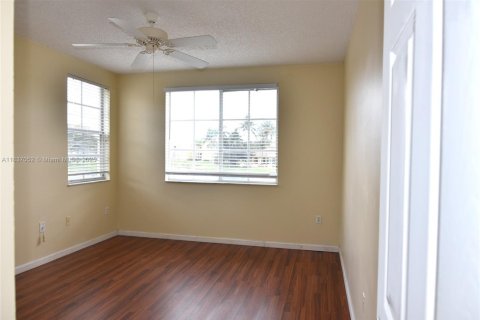 Condominio en venta en Miramar, Florida, 2 dormitorios, 90.77 m2 № 1821832 - foto 14