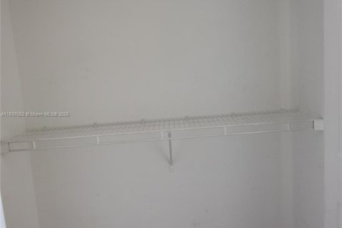 Condominio en venta en Miramar, Florida, 2 dormitorios, 90.77 m2 № 1821832 - foto 25