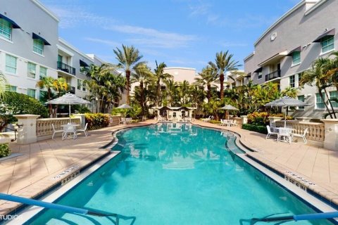 Copropriété à louer à West Palm Beach, Floride: 1 chambre, 90.12 m2 № 1057907 - photo 1