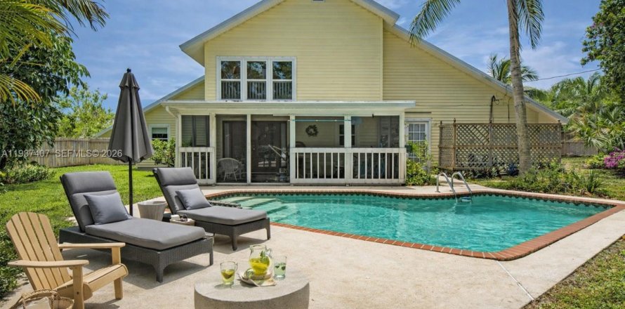 Casa en Hobe Sound, Florida 4 dormitorios, 214.98 m2 № 1995314