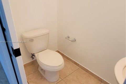 Touwnhouse à louer à Miramar, Floride: 3 chambres, 137.59 m2 № 1924518 - photo 12