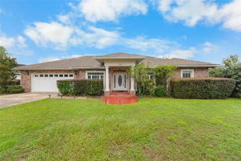 House in Lake City, Florida 3 bedrooms, 179.49 sq.m. № 1876717 - photo 1