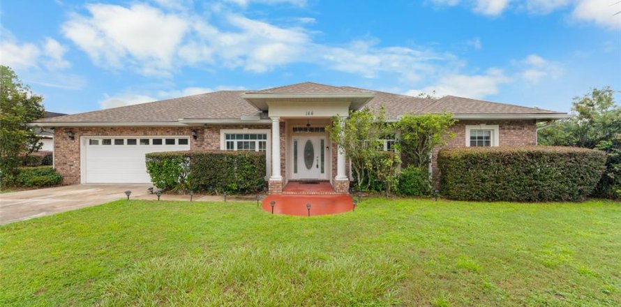 House in Lake City, Florida 3 bedrooms, 179.49 sq.m. № 1876717