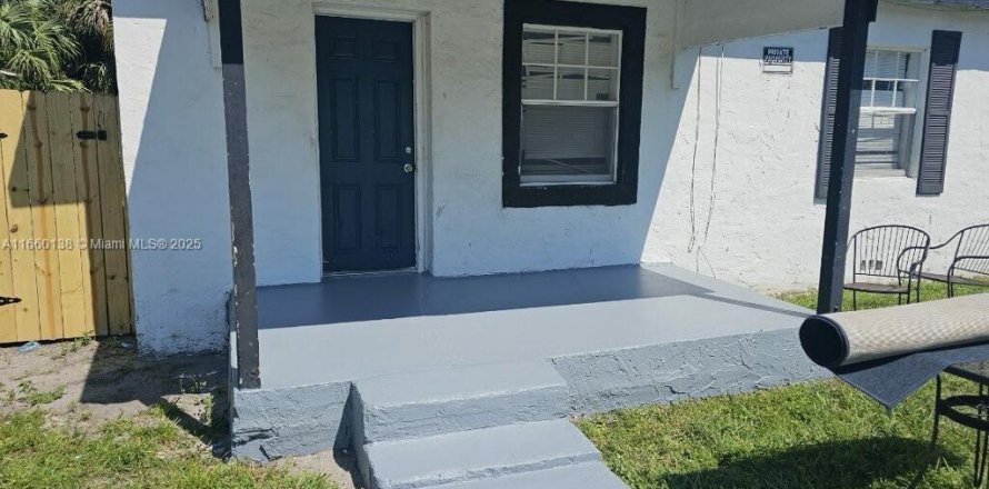 Casa en Riviera Beach, Florida 2 dormitorios, 67.35 m2 № 1811253