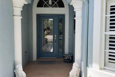 Купить виллу или дом в Гудзон, Флорида 8 комнат, 156.73м2, № 2228009 - фото 6