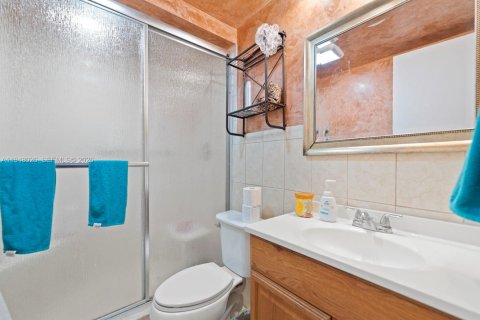 Copropriété à vendre à Cutler Bay, Floride: 2 chambres, 110.74 m2 № 2004074 - photo 8