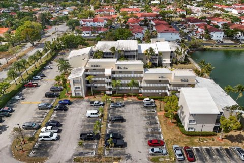 Copropriété à vendre à Cutler Bay, Floride: 2 chambres, 110.74 m2 № 2004074 - photo 20