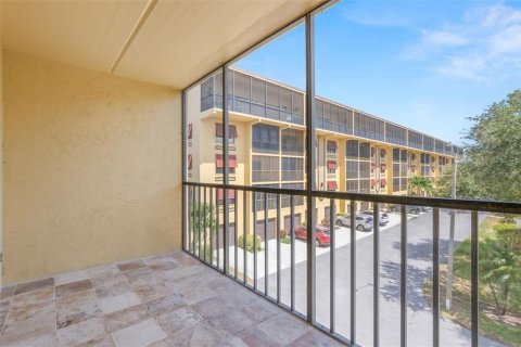 Copropriété à vendre à Saint Petersburg, Floride: 2 chambres, 92.9 m2 № 2152245 - photo 23