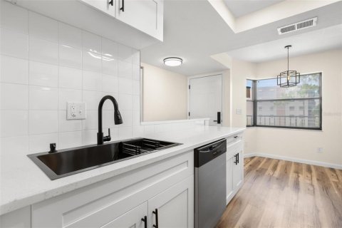 Copropriété à vendre à Saint Petersburg, Floride: 2 chambres, 92.9 m2 № 2152245 - photo 9