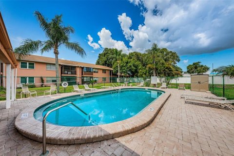 Villa ou maison à vendre à Clearwater, Floride: 2 chambres, 83.61 m2 № 1826796 - photo 16