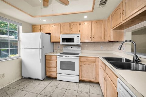 Villa ou maison à vendre à Clearwater, Floride: 2 chambres, 83.61 m2 № 1826796 - photo 5
