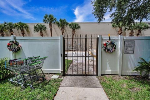 Villa ou maison à vendre à Clearwater, Floride: 2 chambres, 83.61 m2 № 1826796 - photo 20