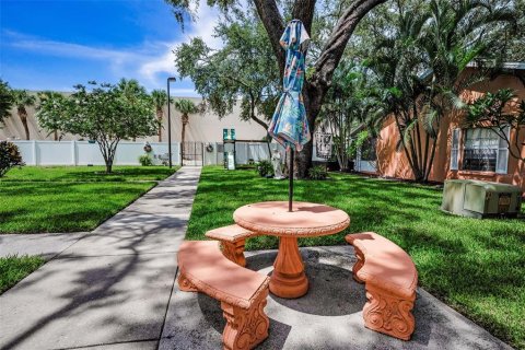 Villa ou maison à vendre à Clearwater, Floride: 2 chambres, 83.61 m2 № 1826796 - photo 17