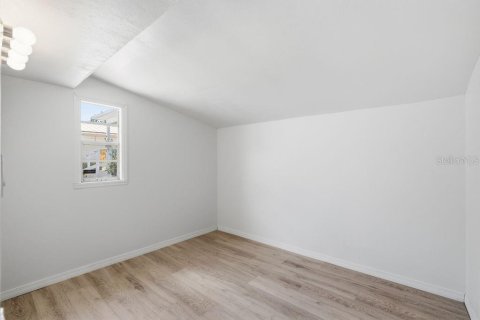Casa en venta en Tampa, Florida, 2 dormitorios, 141.21 m2 № 2152171 - foto 19
