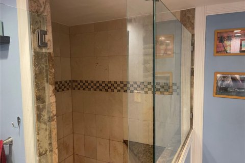 Copropriété à vendre à Miami, Floride: 2 chambres, 99.13 m2 № 2250314 - photo 19