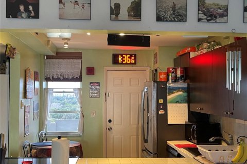 Copropriété à vendre à Miami, Floride: 2 chambres, 99.13 m2 № 2250314 - photo 17