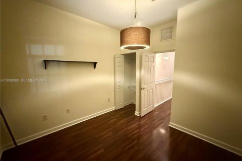 Townhouse in Cutler Bay, Florida 3 bedrooms, 123.1 sq.m. № 1997393 - photo 5