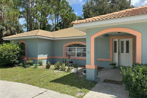 House in Palm Coast, Florida 3 bedrooms, 171.5 sq.m. № 1885158 - photo 4