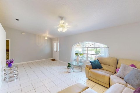 House in Palm Coast, Florida 3 bedrooms, 171.5 sq.m. № 1885158 - photo 15