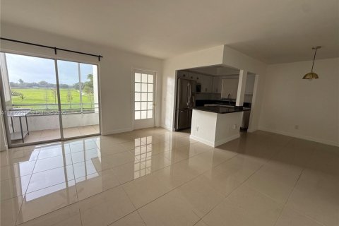 Condo in Davie, Florida, 2 bedrooms  № 1990835 - photo 28