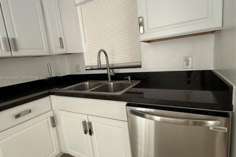 Condo in Davie, Florida, 2 bedrooms  № 1990835 - photo 20