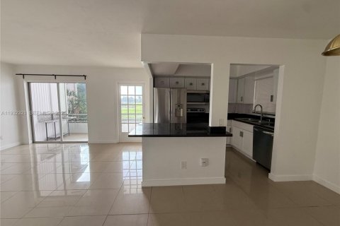 Condo in Davie, Florida, 2 bedrooms  № 1990835 - photo 30