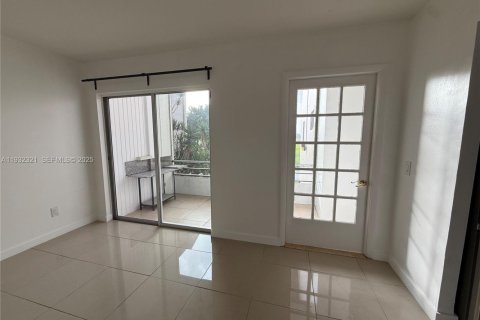 Condo in Davie, Florida, 2 bedrooms  № 1990835 - photo 6