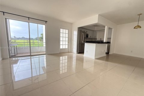 Condo in Davie, Florida, 2 bedrooms  № 1990835 - photo 26