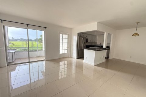 Condo in Davie, Florida, 2 bedrooms  № 1990835 - photo 27