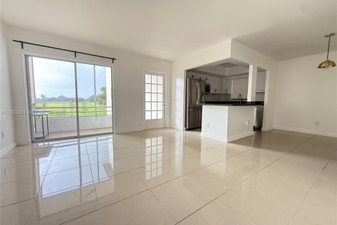 Condo in Davie, Florida, 2 bedrooms  № 1990835 - photo 25