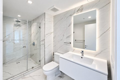 Copropriété à vendre à Hallandale Beach, Floride: 3 chambres, 164.81 m2 № 2377229 - photo 7