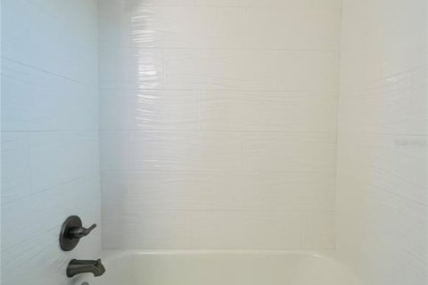 Condominio en venta en Clearwater, Florida, 1 dormitorio, 65.96 m2 № 2167668 - foto 18