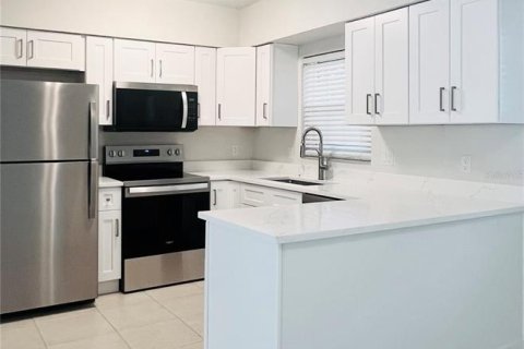 Condominio en venta en Clearwater, Florida, 1 dormitorio, 65.96 m2 № 2167668 - foto 8
