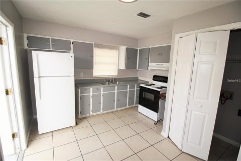 Apartment in Tampa, Florida 2 bedrooms, 74.32 sq.m. № 2150197 - photo 3