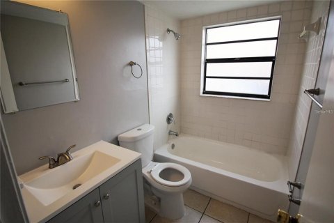 Apartment in Tampa, Florida 2 bedrooms, 74.32 sq.m. № 2150197 - photo 9