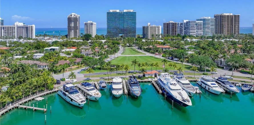 Condo à Bal Harbour, Floride, 2 chambres  № 2055282