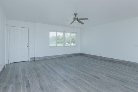 House in North Fort Myers, Florida 4 bedrooms, 169.73 sq.m. № 2236868 - photo 22