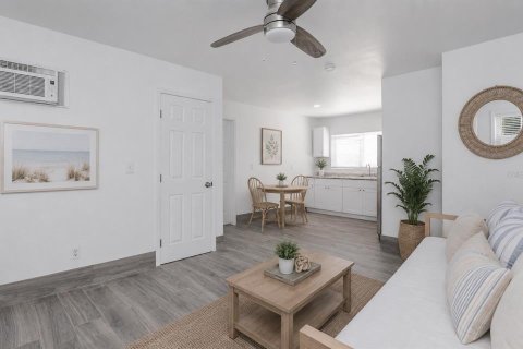 House in North Fort Myers, Florida 4 bedrooms, 169.73 sq.m. № 2236868 - photo 13