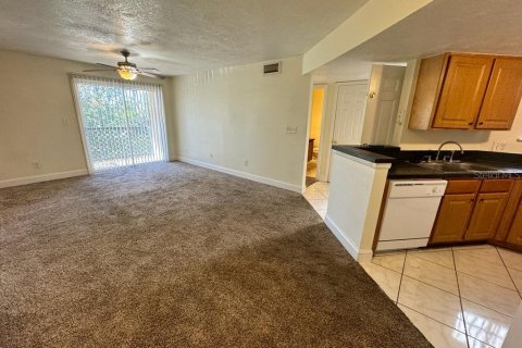 Condo in Orlando, Florida, 1 bedroom  № 1508318 - photo 6
