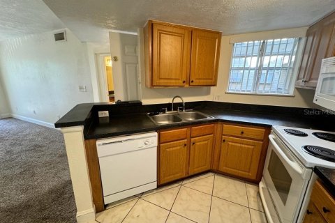 Condo in Orlando, Florida, 1 bedroom  № 1508318 - photo 14