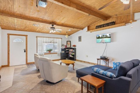 House in Vero Beach, Florida 3 bedrooms, 133.78 sq.m. № 2083414 - photo 2
