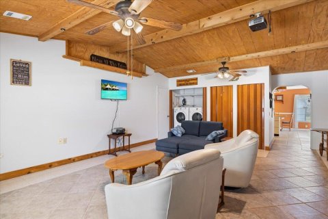 House in Vero Beach, Florida 3 bedrooms, 133.78 sq.m. № 2083414 - photo 3