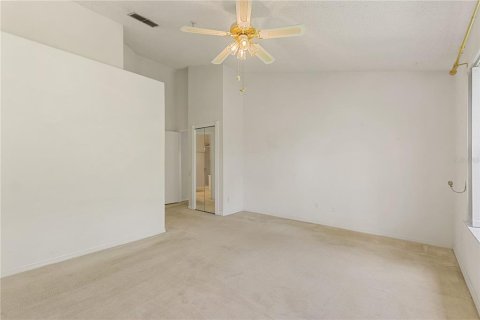 Condo in Orlando, Florida, 3 bedrooms  № 1918017 - photo 16