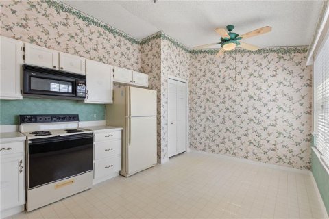 Condo in Orlando, Florida, 3 bedrooms  № 1918017 - photo 12