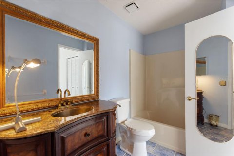 Condo in Orlando, Florida, 3 bedrooms  № 1918017 - photo 25