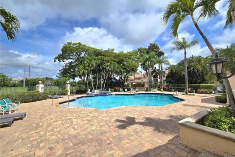 Condo in West Palm Beach, Florida, 2 bedrooms  № 2075973 - photo 18