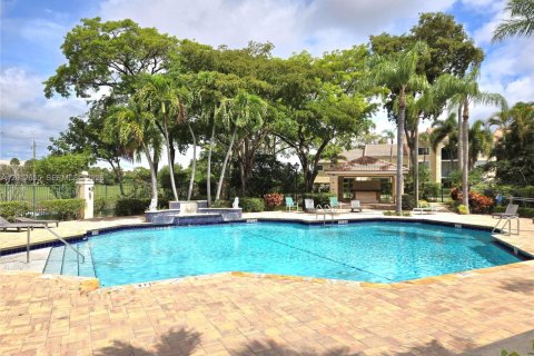 Condo in West Palm Beach, Florida, 2 bedrooms  № 2075973 - photo 14